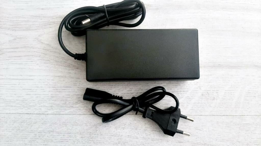 12 Volt 7Amper 84 Wat Çok Amaçlı Adaptör Güç kaynağı-ozd(Açıklamayı okumadan ürünü almayınız)