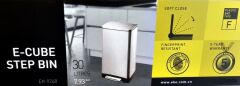 Primanova E-Cube Yumuşak Kapanan Pedallı Banyo Mutfak Ofis Çelik Çöp Kovası 30Lt-Pls iç kovalı-D14679